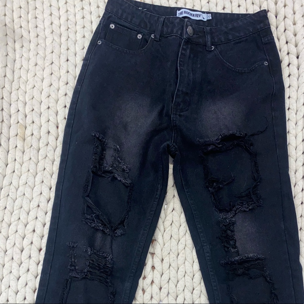 The Rockn Rev distressed mom jeans size US 6 worn once